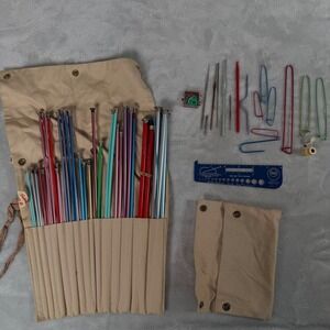 Vintage Susan Bates Boye Hero Knitting Needle Crochet Hook Set Canvas Roll Case